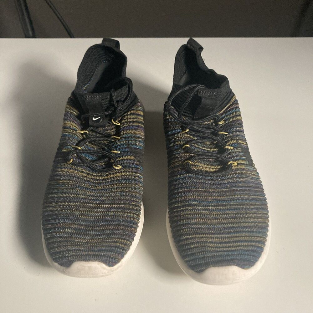 Nike Flyknit Running Shoes (Women’s Size 8) - Picture 3 of 6